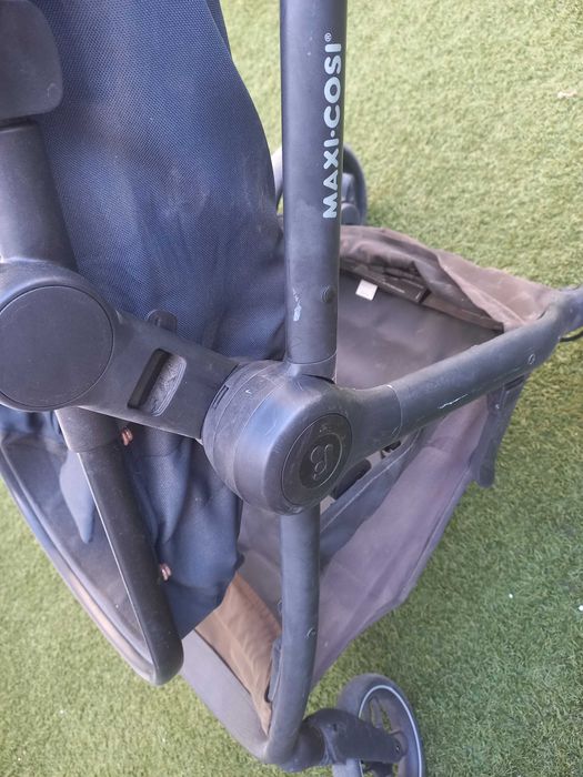Carinho bebe Maxi-Cosi Zélia 3