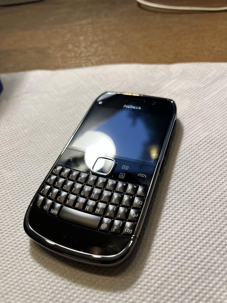 Nokia E6, stan fabryczny, nie używany