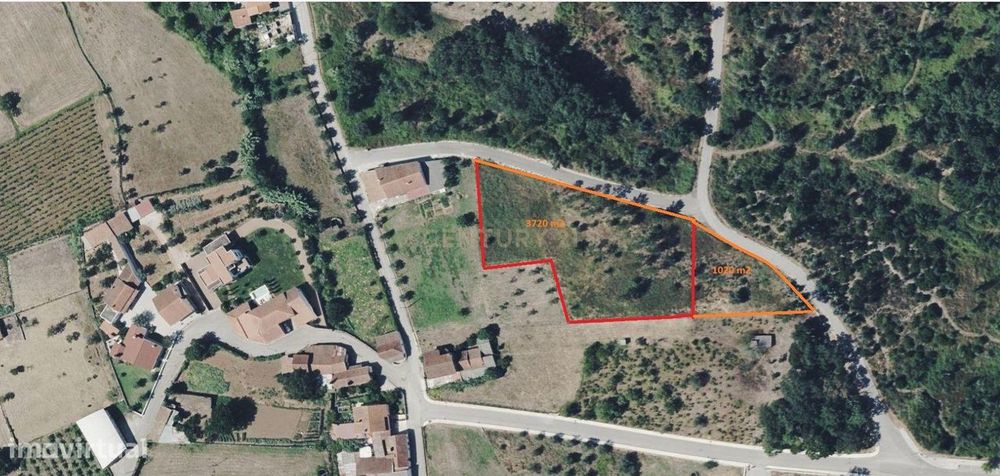 Terreno com 3720 m2 com viabilidade de construção em Chão de Couce, An