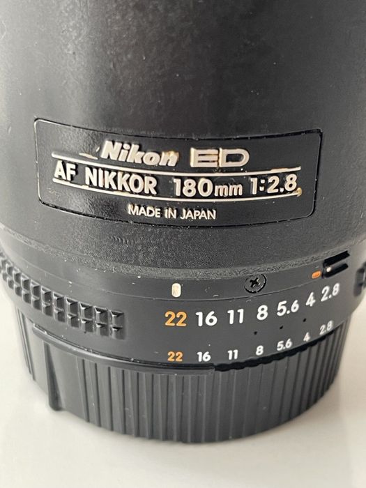 Продам об’єктив Nikon AF Nikkor 180mm f/2.8 ED