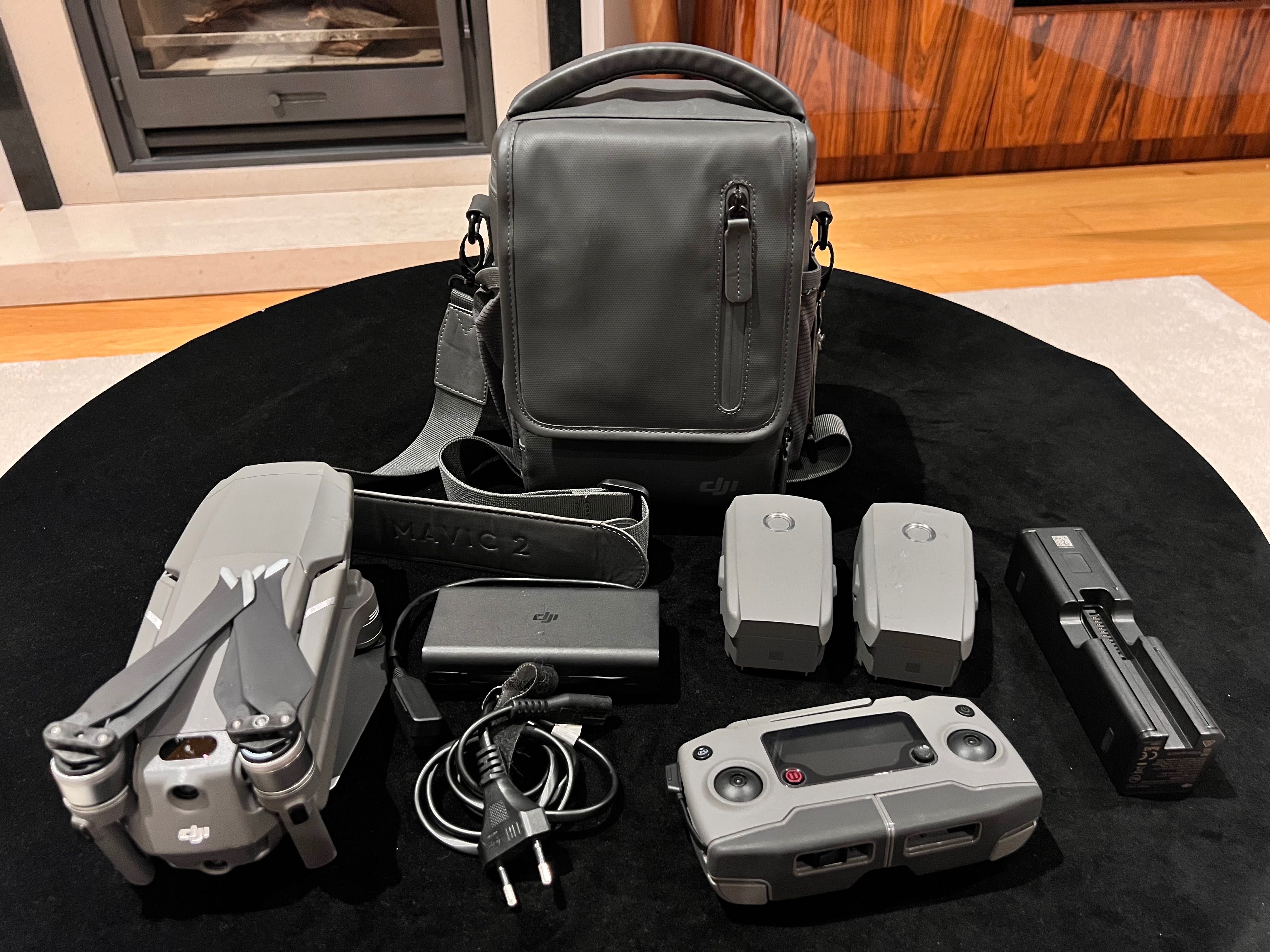 DJI Mavic 2 Pro com kit Fly More Combo