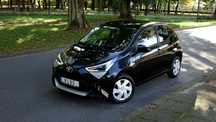 Toyota Aygo . . Kamera . . Nawigacja . . Tempomat