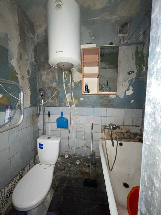 Продам квартиру однокімнатну