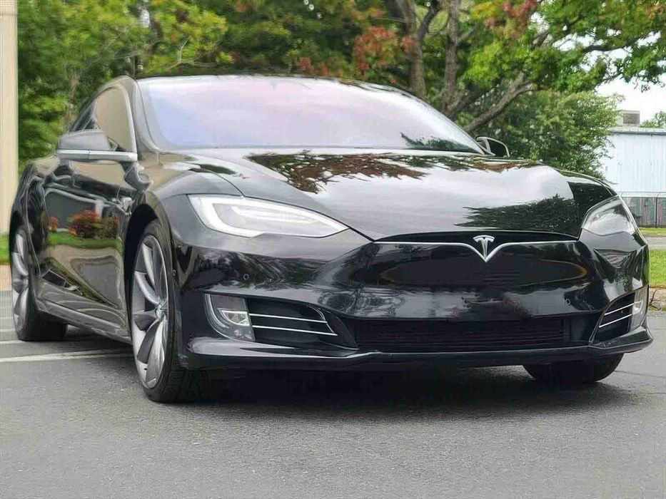 Tesla Model S 100D      2017