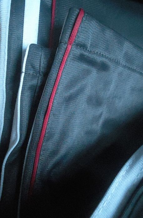 calça fato treino cinza