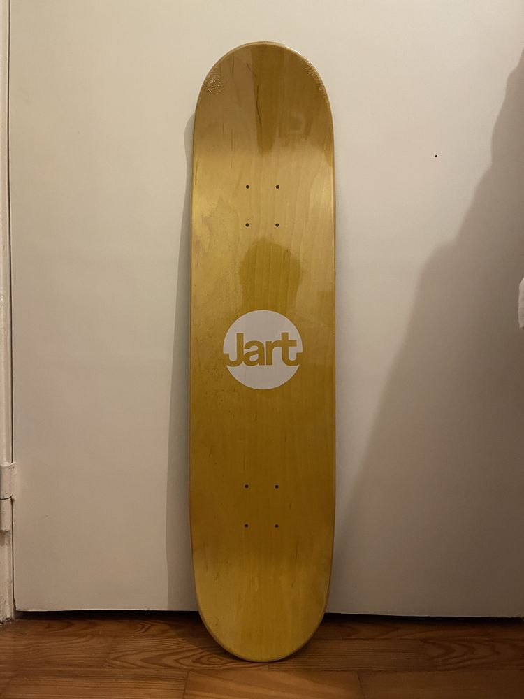 Tábua de Skate Jart - A estrear