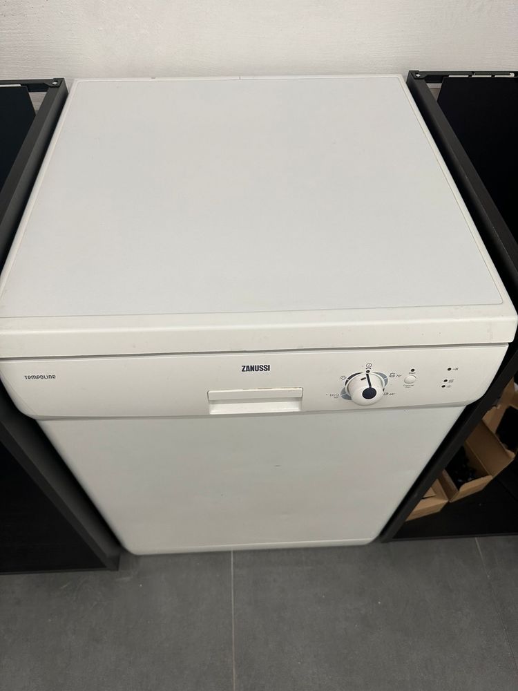 Maquina de lavar louça Zanussi