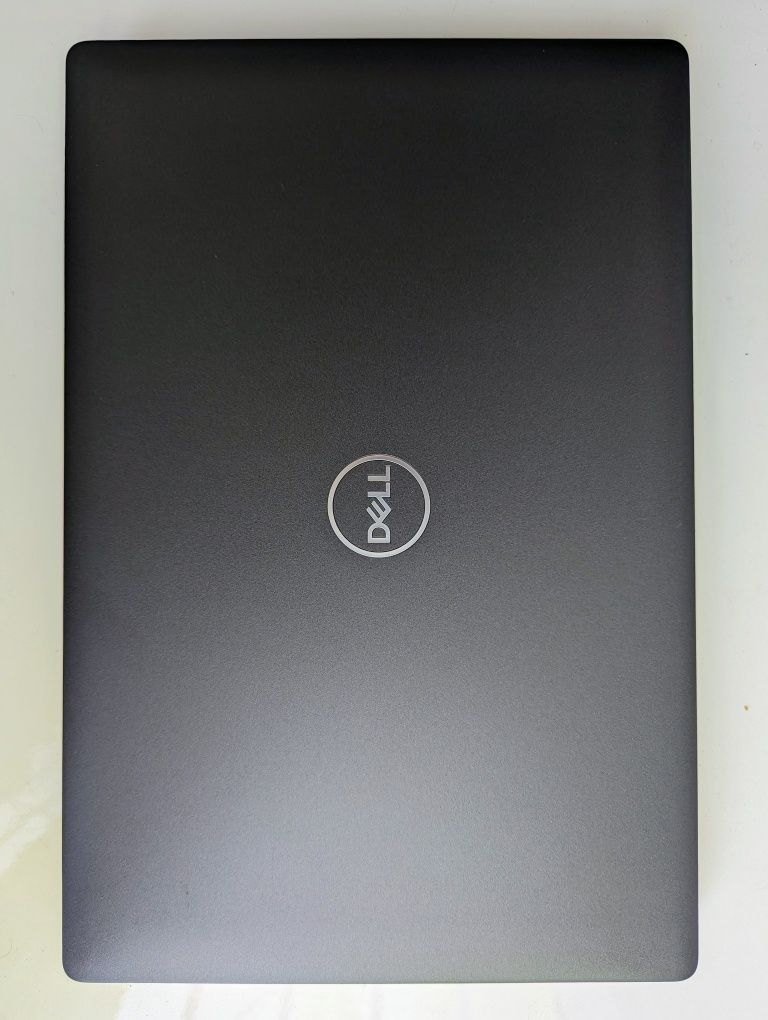 Тонкий ноутбук Dell Latitude 5400 Intel Core i7 8565 4-32 /128-1Tb SSD