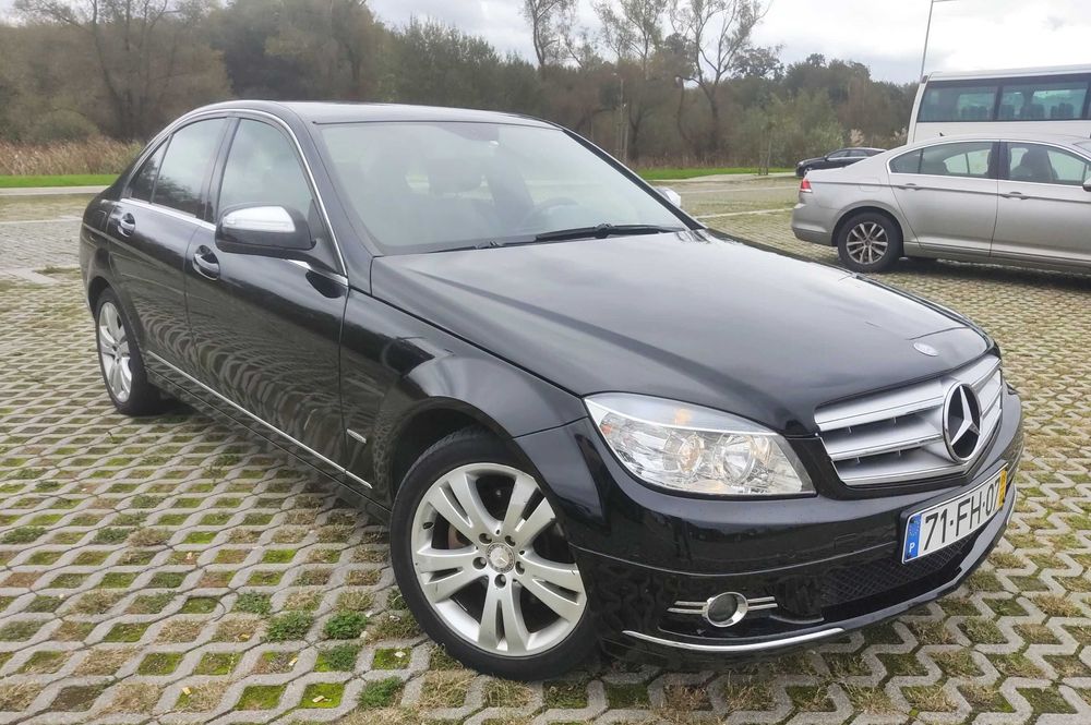 C 220 Avantgarde 170cv e Cx 6 vel Nacional