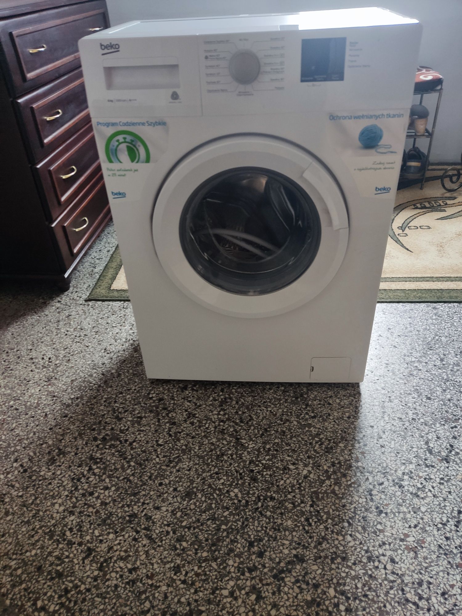 Pralka Beko WRE6511BWW