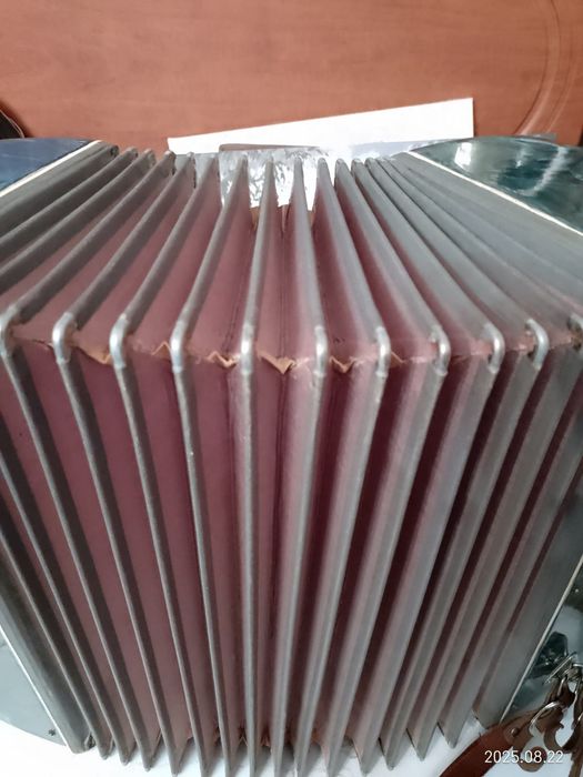 Аккордеон Пионер с футляром