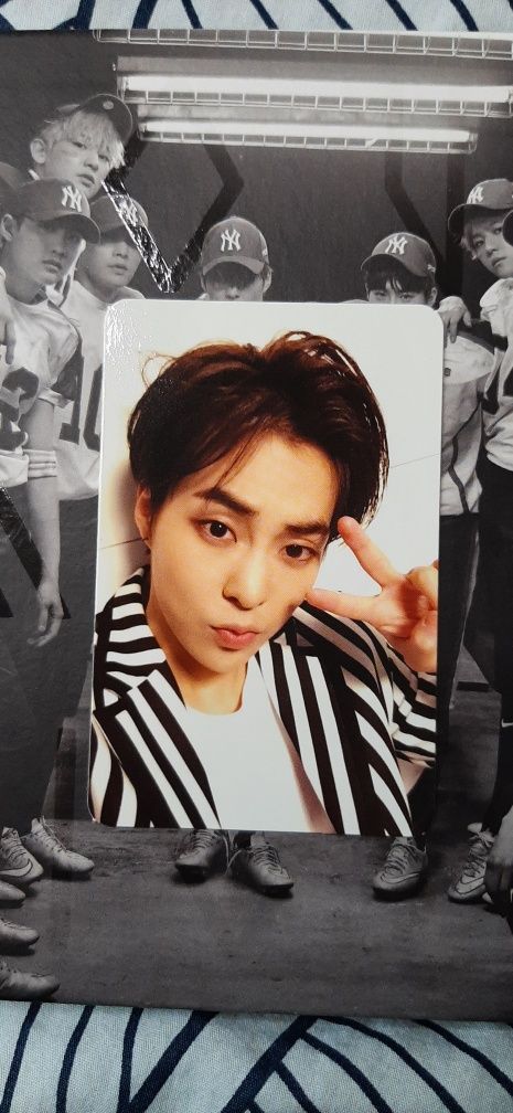 EXO - Love me right - Exodus Repackage (Chinese ver.)