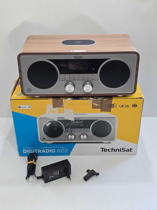 Radioodtwarzacz TECHNISAT Digitradio 602 70W CD BT AUX DAB+ FM Orzech