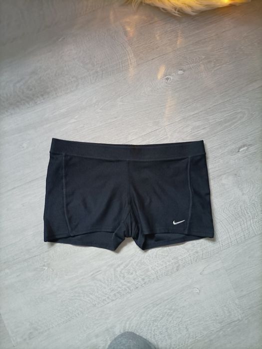 Spodenki Nike treningowe na siłownię do ćwiczeń elastyczne