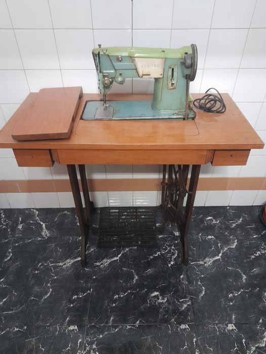 Maquina costura Vintage