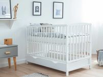 Meble Magnat Łóżeczko dziecięce sosnowe 60x120 Baby Classic białe