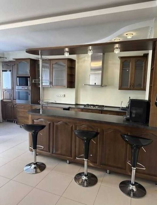 Здається 1-кімнатна квартира на Я. Мудрого