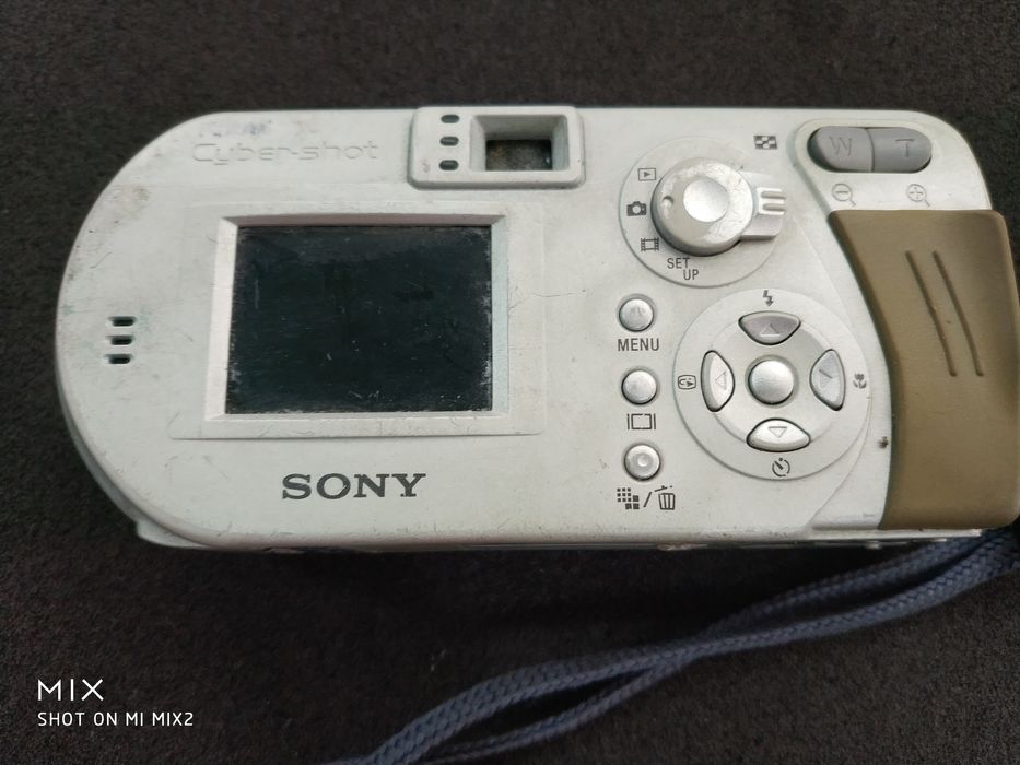 Фотоаппарат Sony DSC-P72