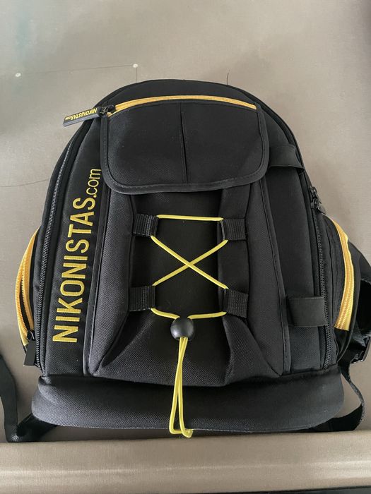 Camara Nikon D5100 com lente Tamron 18-200mm