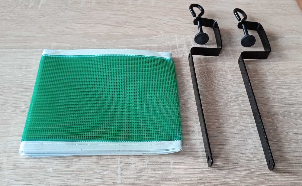 Siatka do Ping Ponga i uchwyty do stołu