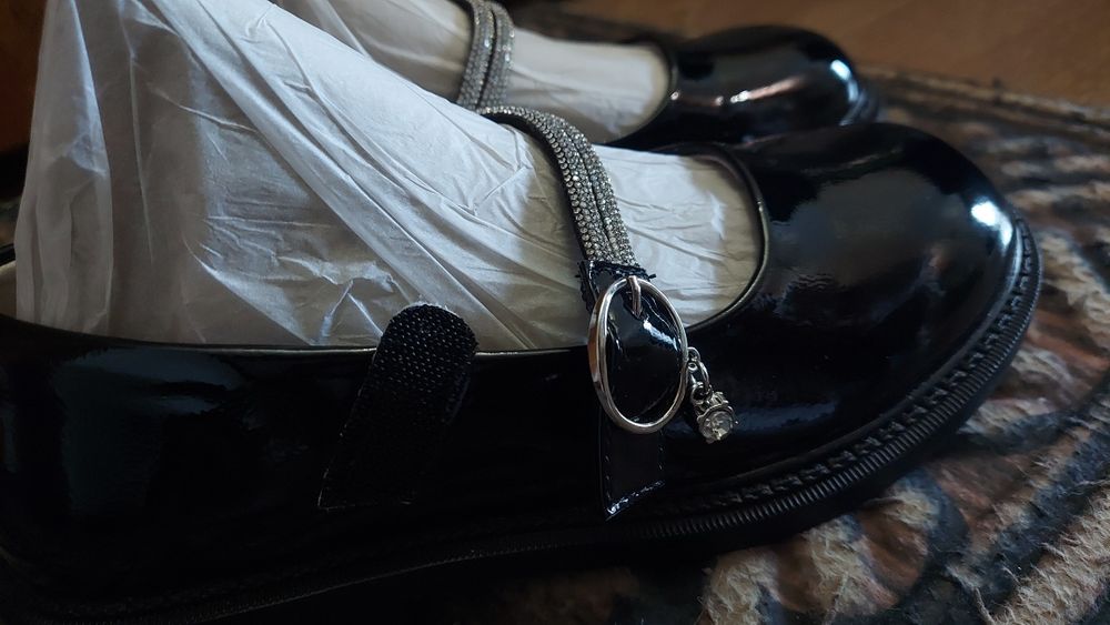 Лакові туфлі балетки шкільні святкові дівчинка