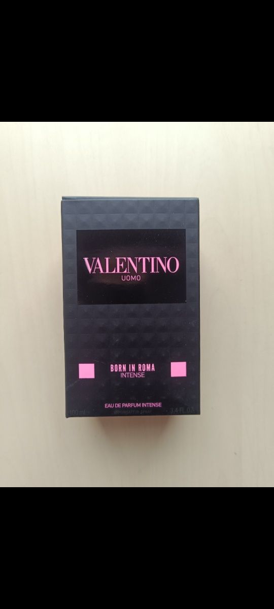 Valentino Born on Roma intense