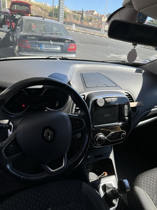 Renault Captur caixa automática