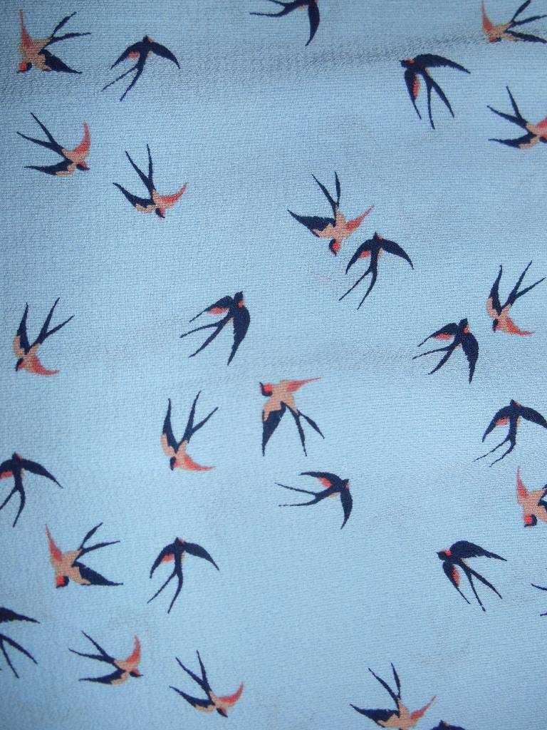 Удлиненная блузка блуза туника с птичкaми ( принт птицы )