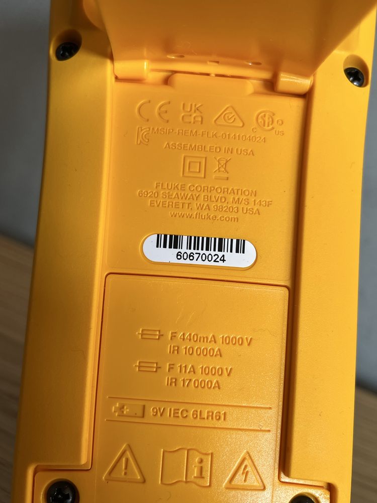 FLUKE multimeter 179 NOWY