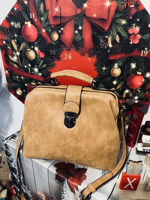 Piękna torebka kuferek usztywniana Karmelowa Nowa