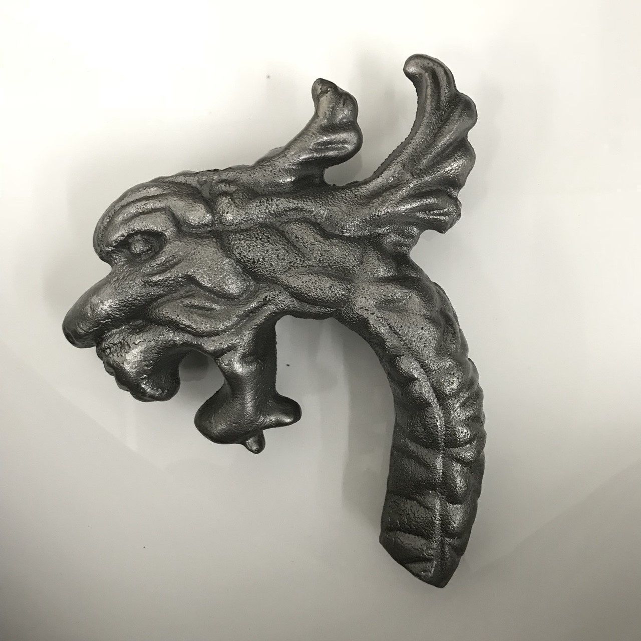 Кований елемент голова дракона