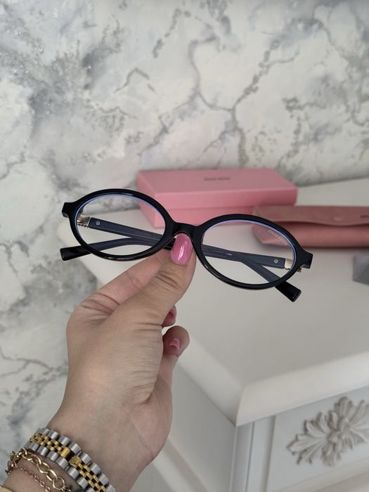 Прозрачные черные имиджевые очки miu miu