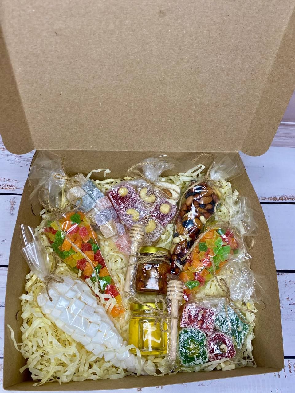 Подарунковий бокс " Hug Box"