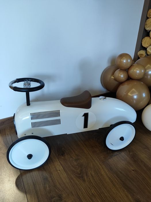 Viralowe retro auto jeździk goki roczek jedynka