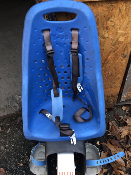 Дитяче велосипедне сидіння Thule Yepp Maxi