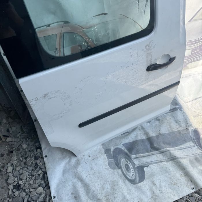 Бокова дверка Caddy бокові двері кадді кадди дверь боковая