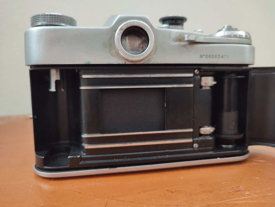 Продам фотоаппарат Зенит-3м с обьективом Гелиос-44