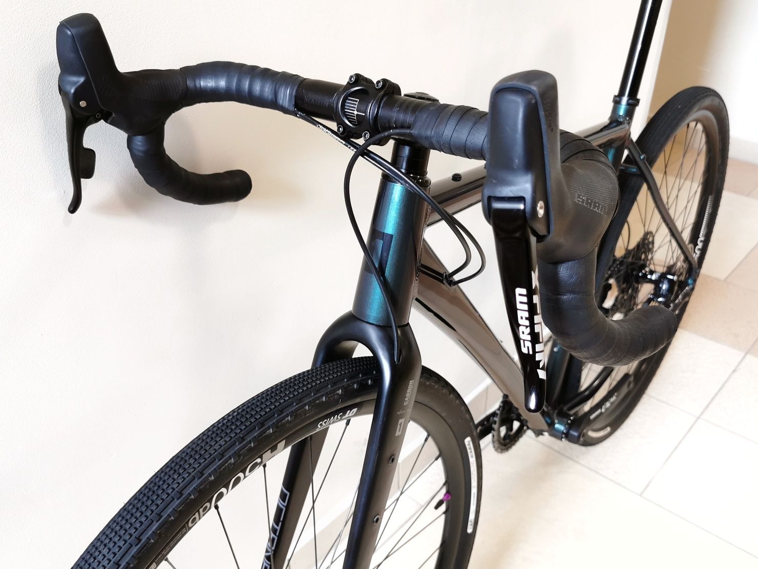Gravel Octane One Gridd - hydraulika, SRAM Apex, DT Swiss - roz M