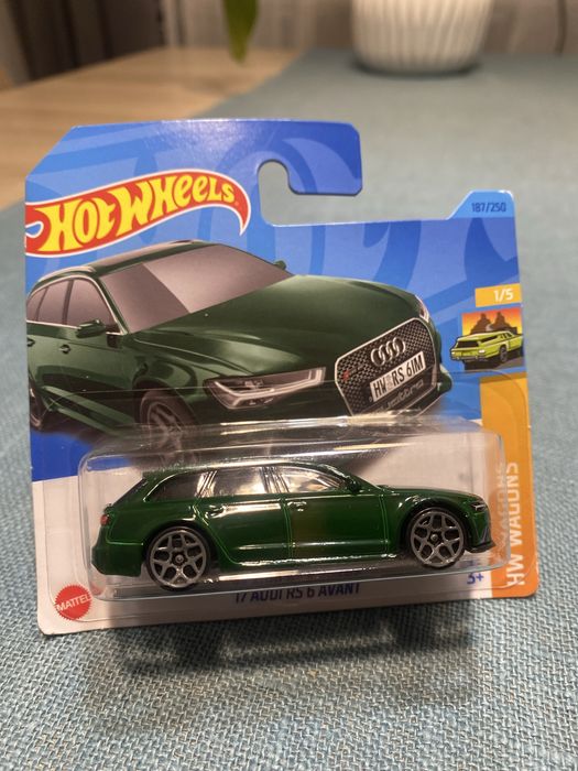 Hot wheels 17 Audi ars 6 Avant