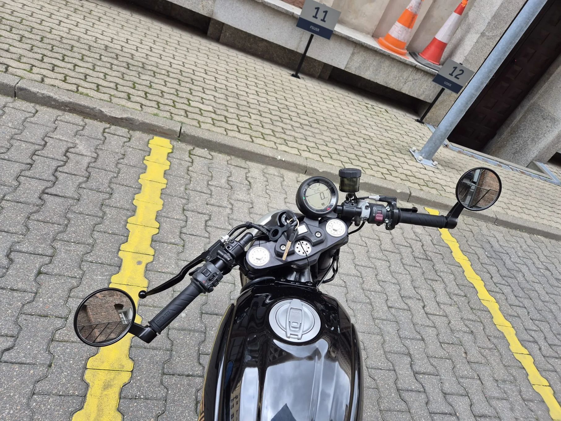 Ducati Scrambler Ducati Scrambler Cafe Racer
