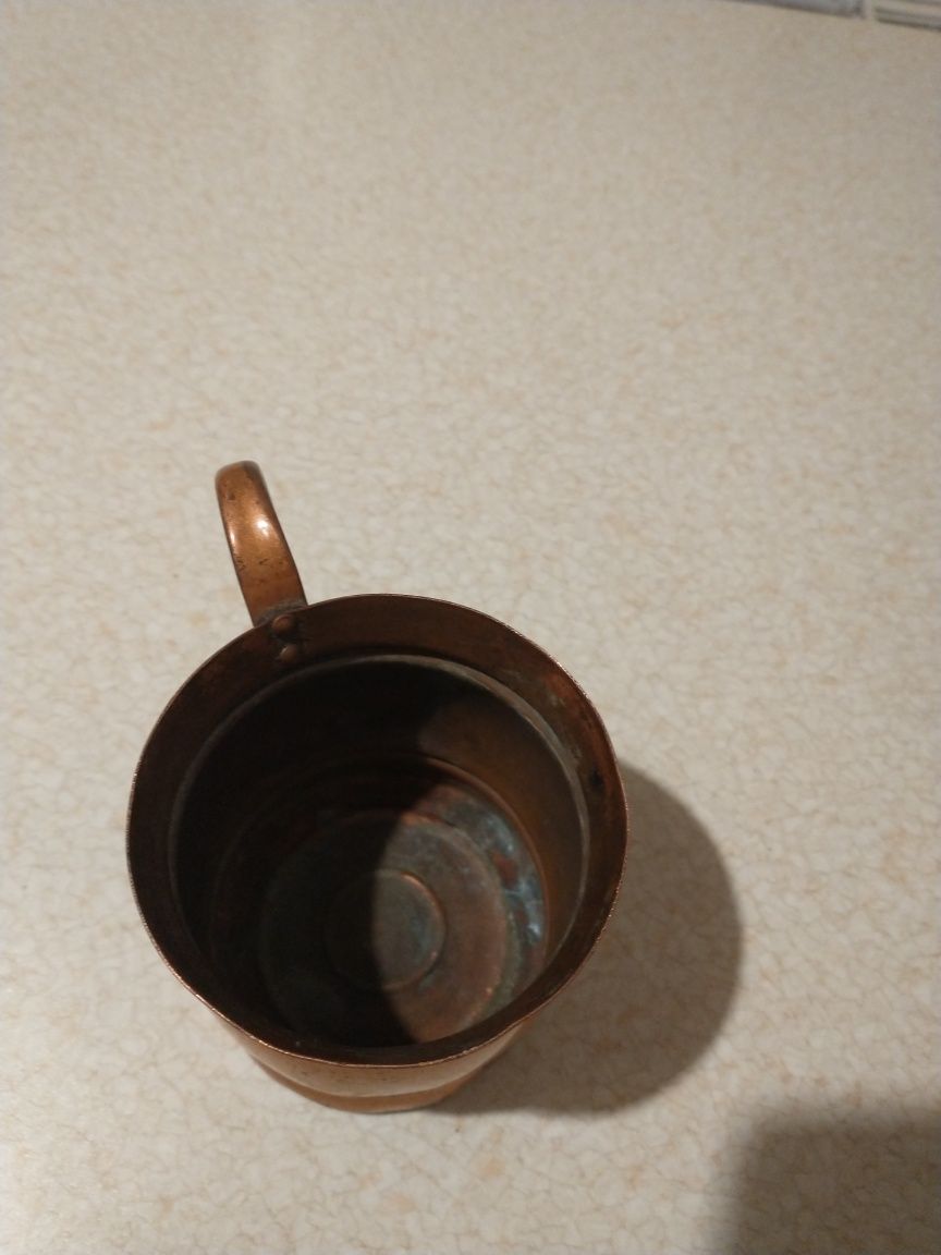 Miedziany kubek 9 cm wysokości