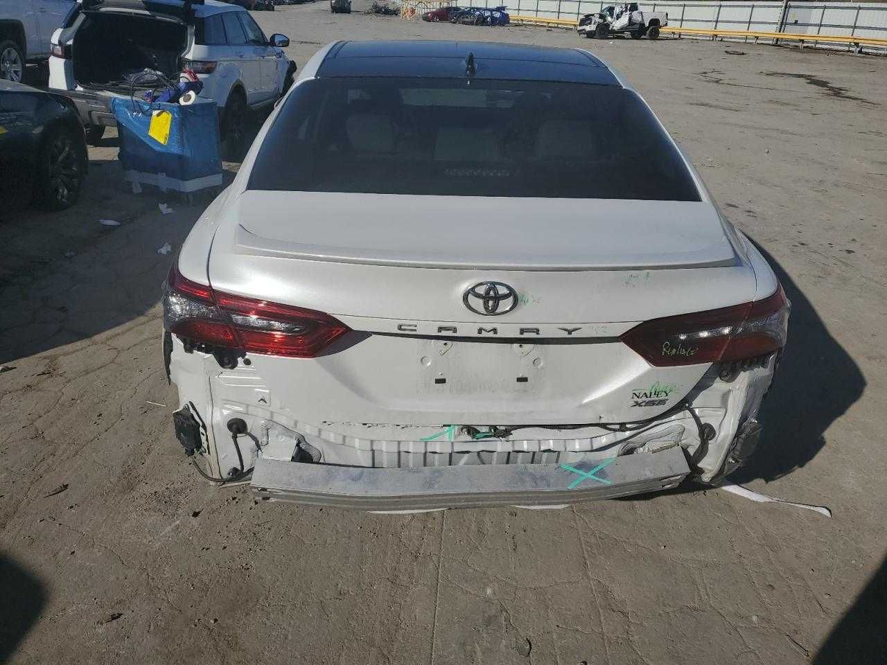 Toyota CAMRY 2021