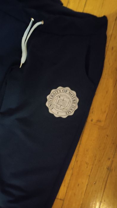 Спортивный костюм женский