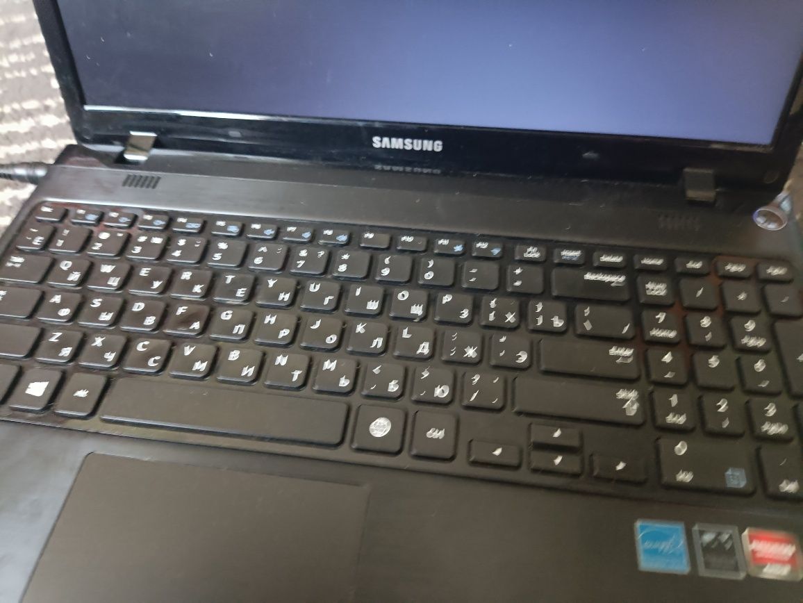 Ноутбук Samsung np 355