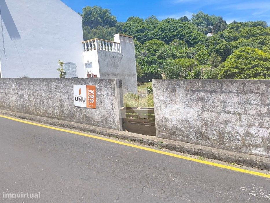 Terreno Urbano, Santo António