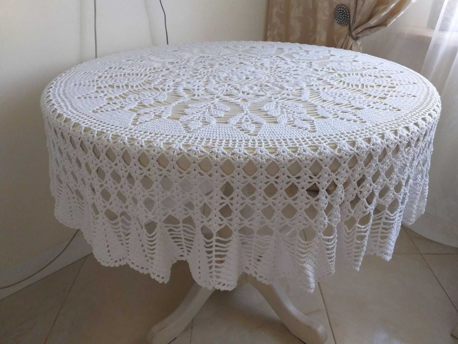 Скатерть вязанная ручная работа, 155 см. Скатертина в'язана кругла.