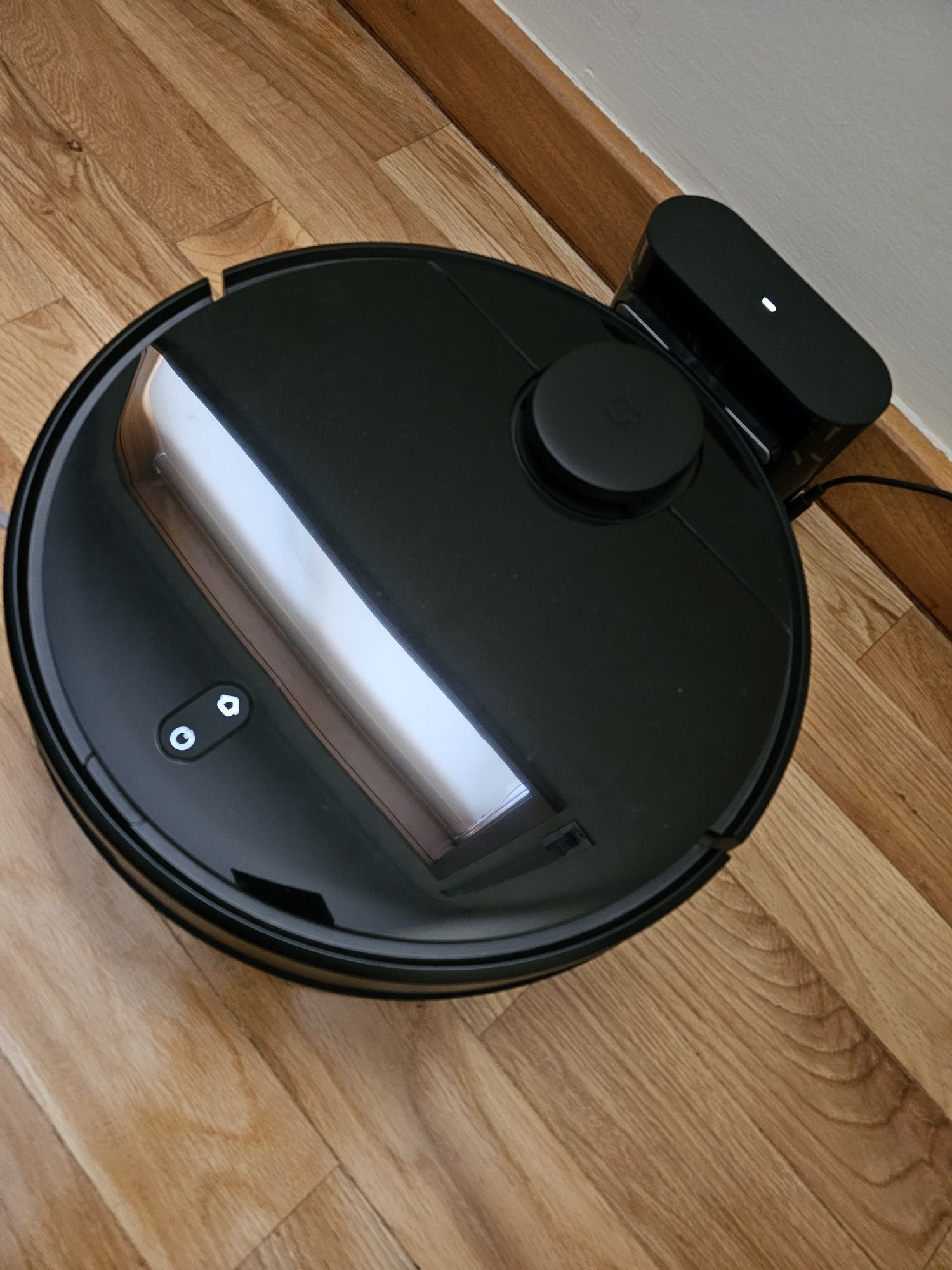 Aspirador Robô Xiaomi Mi Robot Vacuum-Mop P, em excelente estado