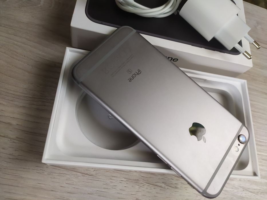 iPhone 6 s продаж