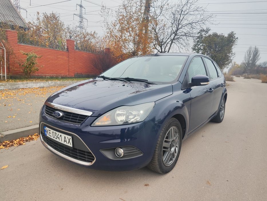 Продам автомобіль Форд фокус в ідеальному стані.