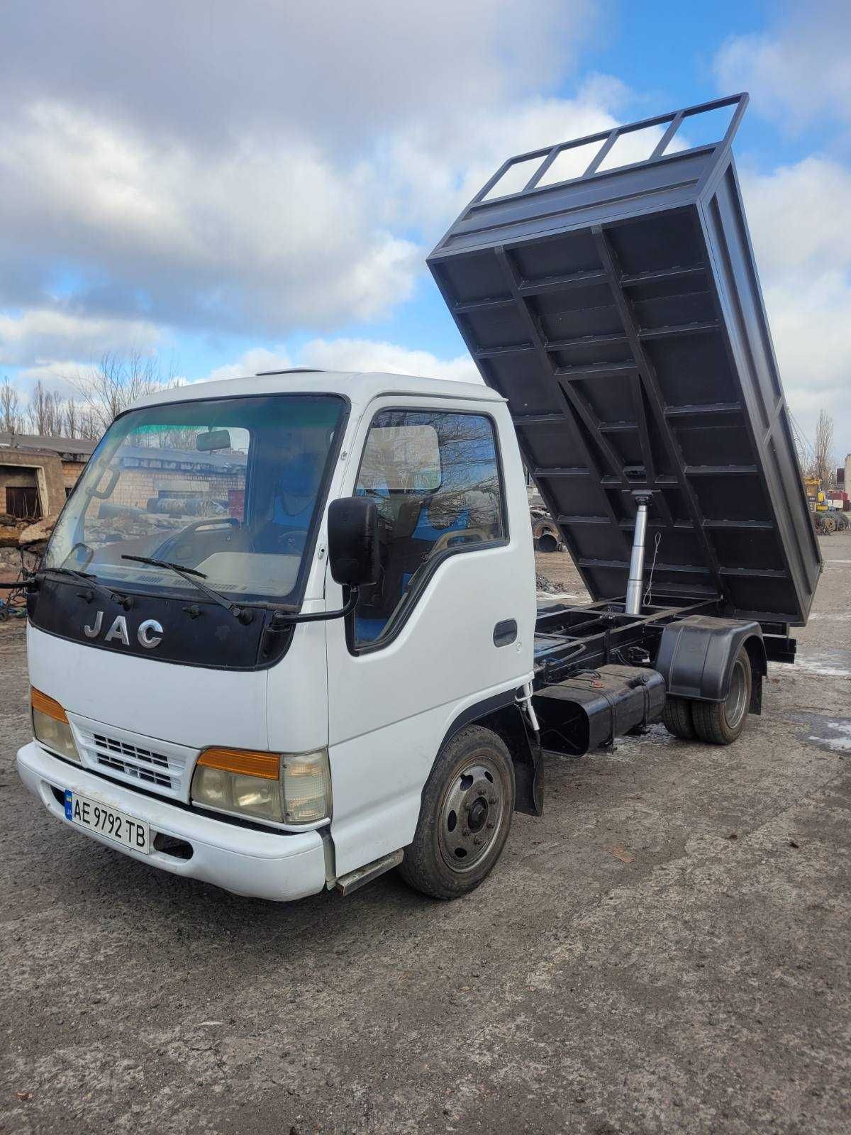 JAC 1020K Cамосвал